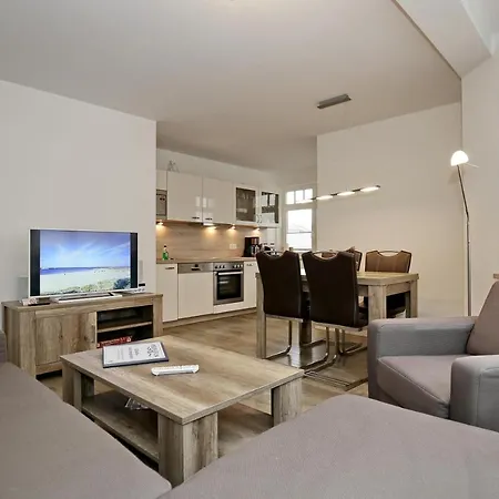 Hanse 302 Apartment Kuehlungsborn